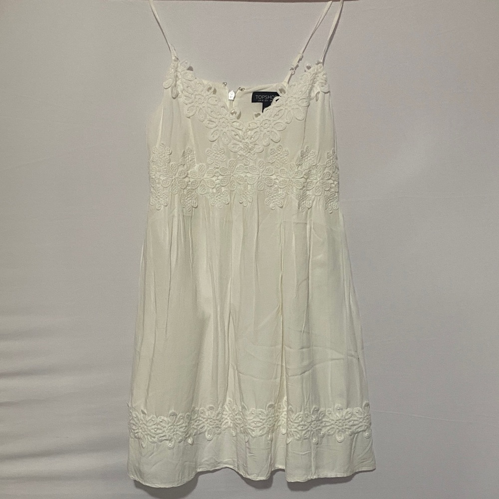 Topshop White Garment Label